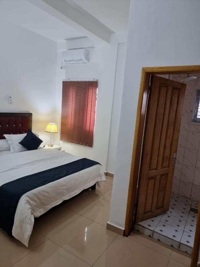 Baobab Lodge Дуала Екстер'єр фото